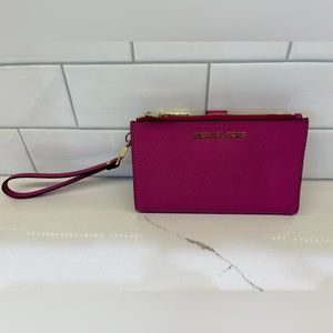 Michael Kors Leather Smartphone Wallet